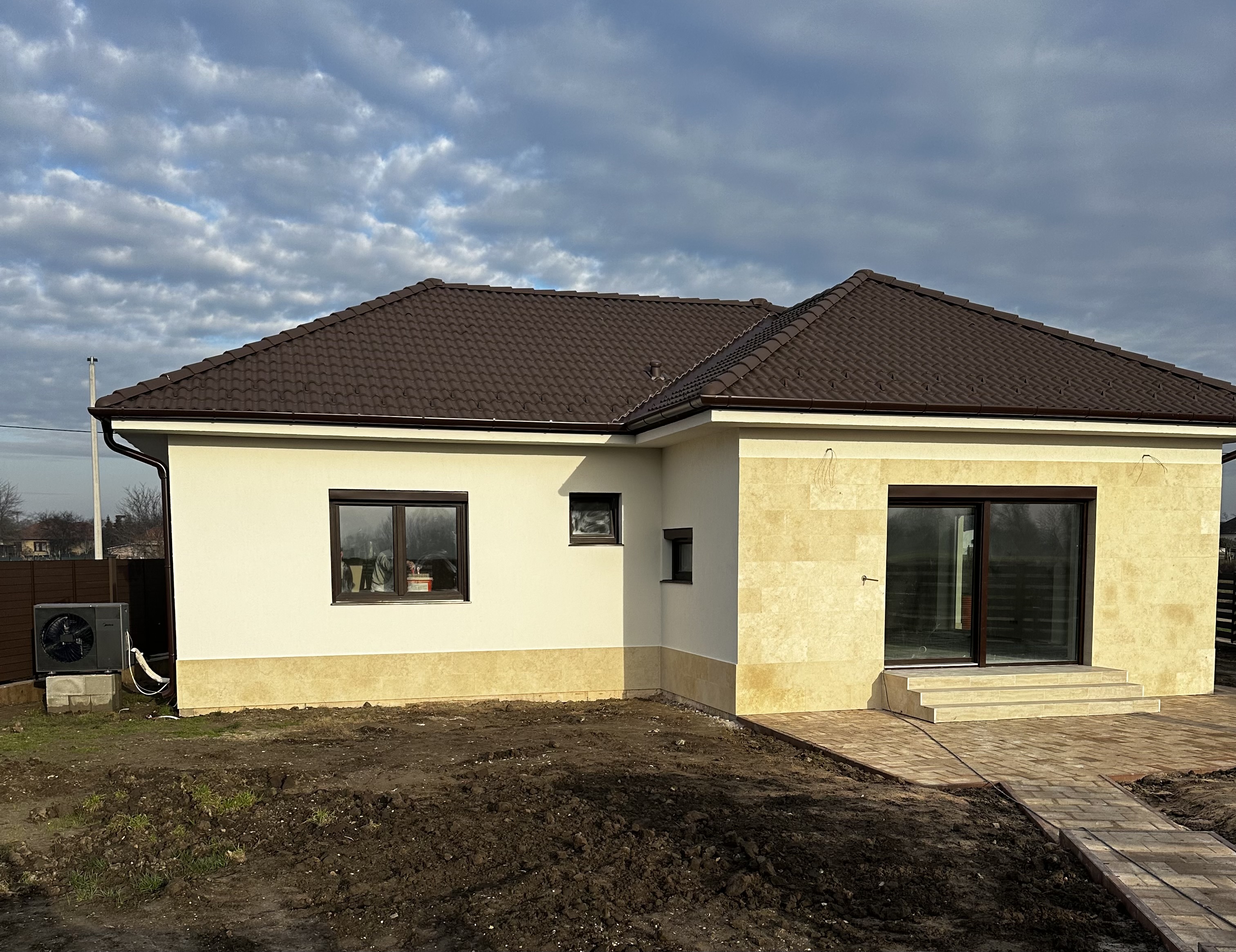 Csaladi-lakohazak-general-kivitelezesi-munkalatai